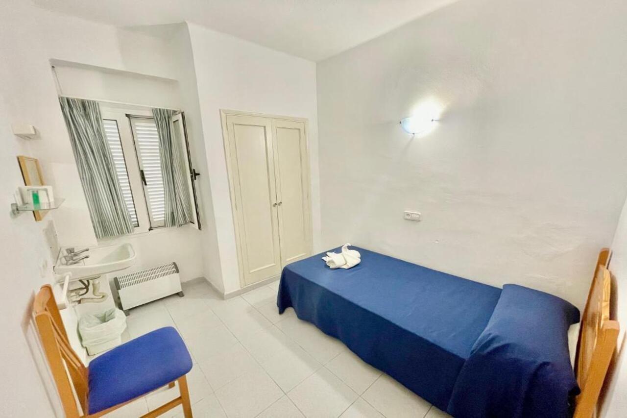 Hostal Vista Alegre Port de Alcudia  Esterno foto